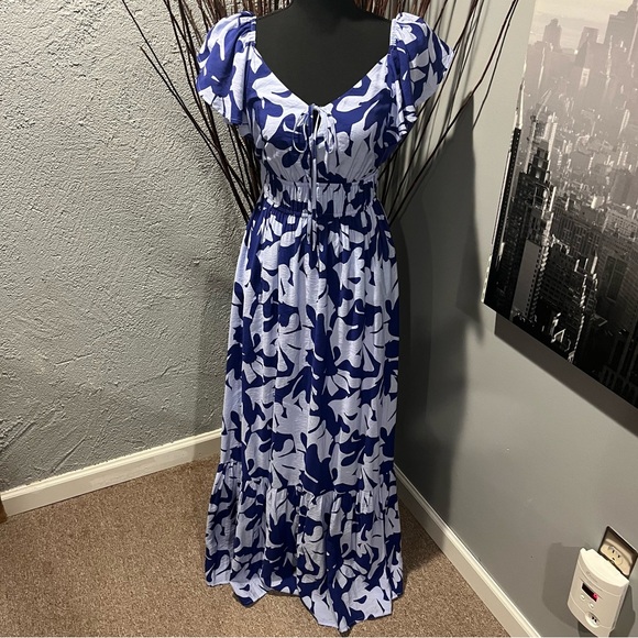 🍒NINE WEST BLUE FLORAL MAXI DRESS SIZE X-SMALL 🍒 - Picture 1 of 9